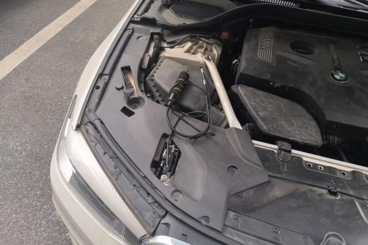 Used BMW 5 Series 2020 525Li Luxury Package Engine Bay Right