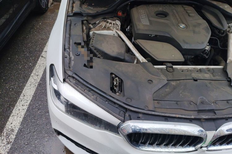 Used BMW 5 Series 2020 525Li M Sport Package Engine Bay Right