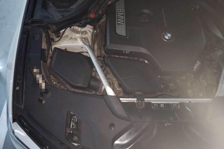Used BMW 5 Series 2020 530Li Leading Model M Sport Package Engine Bay Right