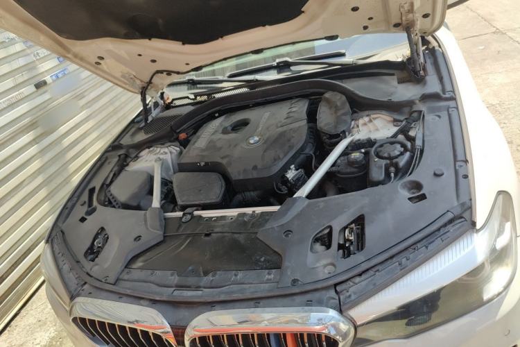 Used BMW 5 Series 2020 525Li Luxury Package Engine Bay