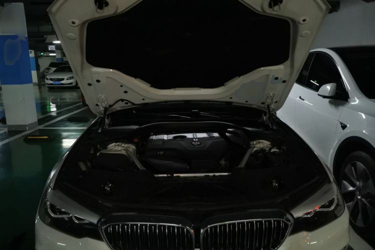 Used BMW 5 Series 2020 525Li Luxury Package Engine Bay