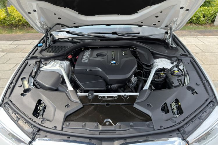 Used BMW 5 Series 2020 530Li xDrive Luxury Package Engine Bay