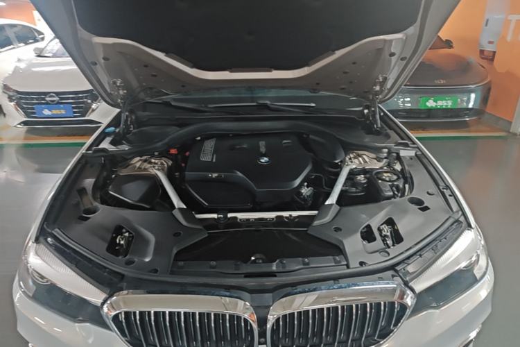 Used BMW 5 Series 2020 525Li Luxury Package Engine Bay
