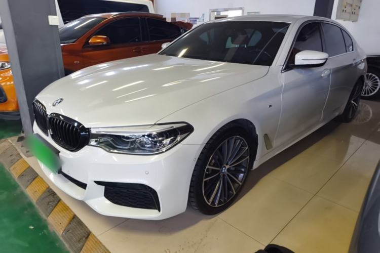 Used BMW 5 Series 2020 530Li Leading Model M Sport Package Guazi used car, China used car export, Used car for sale, Used BMW cars, Cheapest cars for sale
