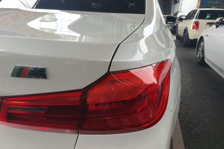 Used BMW 5 Series 2020 525Li M Sport Package Exterior 1