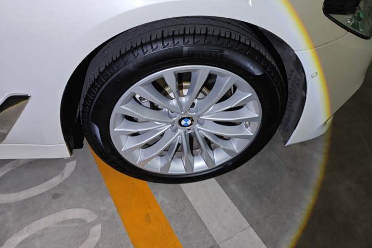 Used BMW 5 Series 2020 530Li xDrive Luxury Package Exterior 1