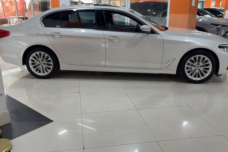 Used BMW 5 Series 2020 530Li Leading Edition Luxury Package Exterior 2