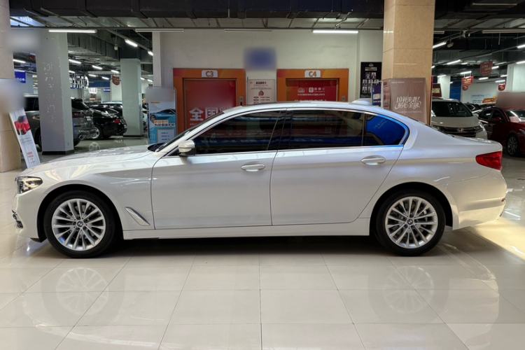 Used BMW 5 Series 2020 525Li Luxury Package Exterior 2