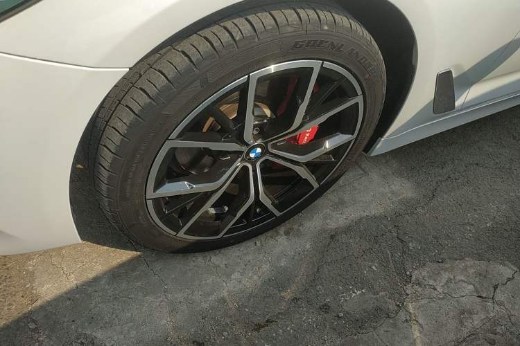 Used BMW 5 Series 2020 525Li Luxury Package Exterior 2
