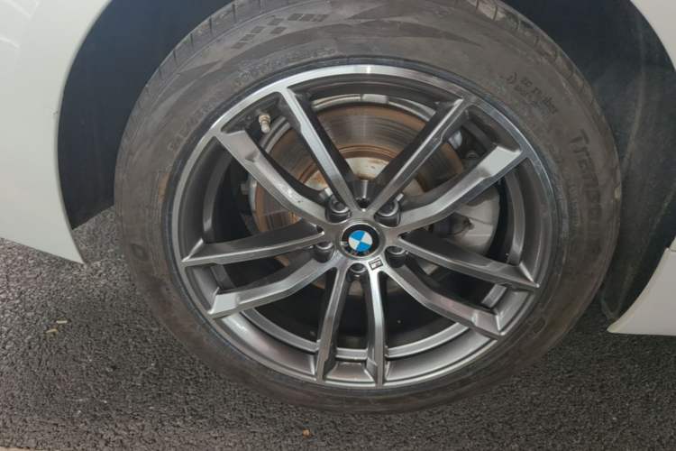 Used BMW 5 Series 2020 525Li M Sport Package Exterior 3