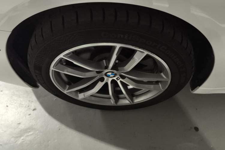 Used BMW 5 Series 2020 525Li M Sport Package Exterior 3