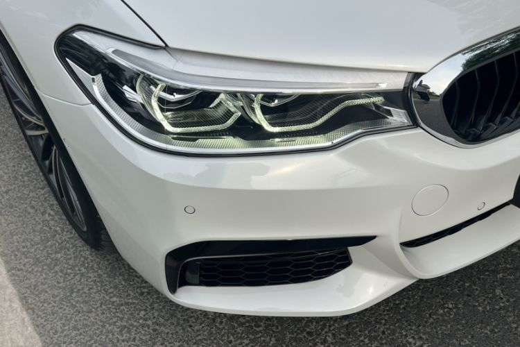 Used BMW 5 Series 2020 530Li Leading Model M Sport Package Exterior 3