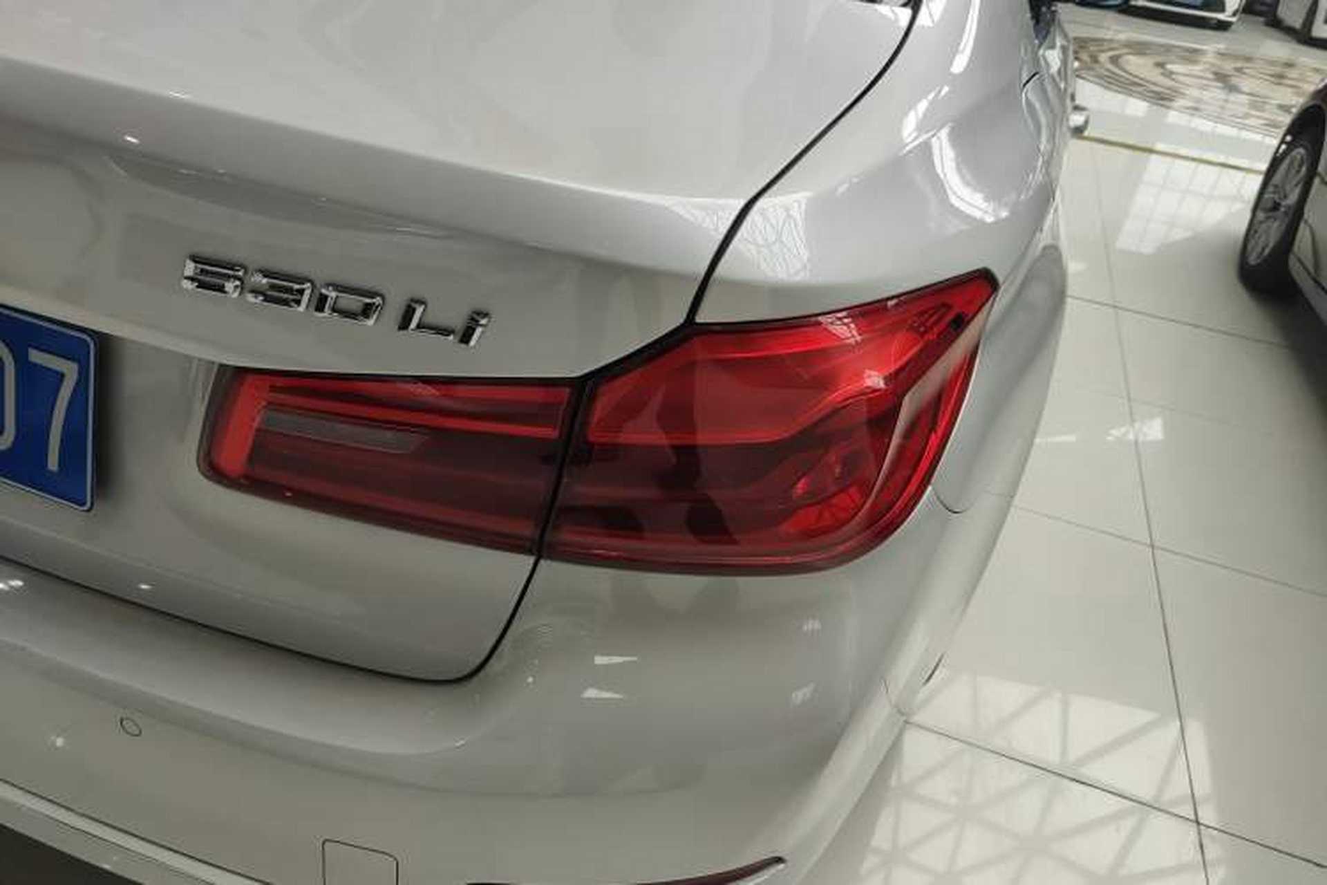 Used BMW 5 Series 2020 530Li Leading Edition Luxury Package Exterior 3