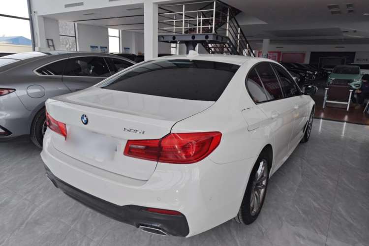 Used BMW 5 Series 2020 525i M Sport Package Exterior 3