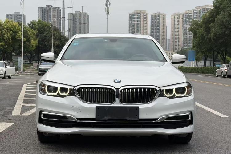 Used BMW 5 Series 2020 525Li Luxury Package Exterior 4