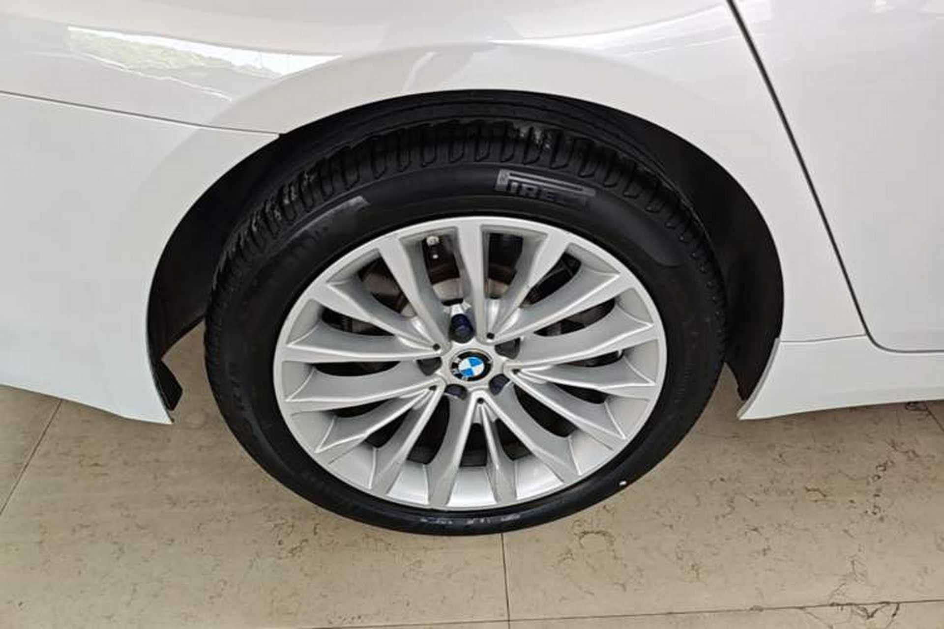 Used BMW 5 Series 2020 525Li Luxury Package Exterior 5