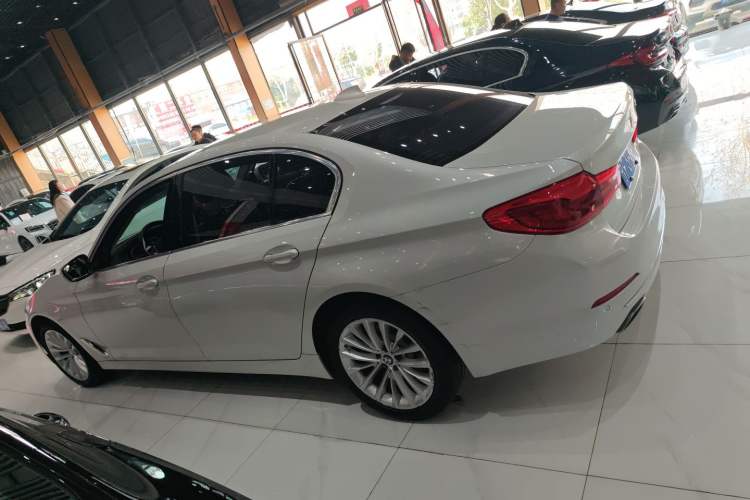 Used BMW 5 Series 2020 525Li Luxury Package Exterior 5