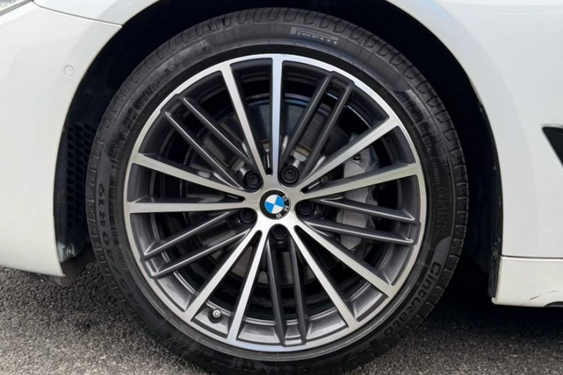 Used BMW 5 Series 2020 530Li Leading Model M Sport Package Exterior 5