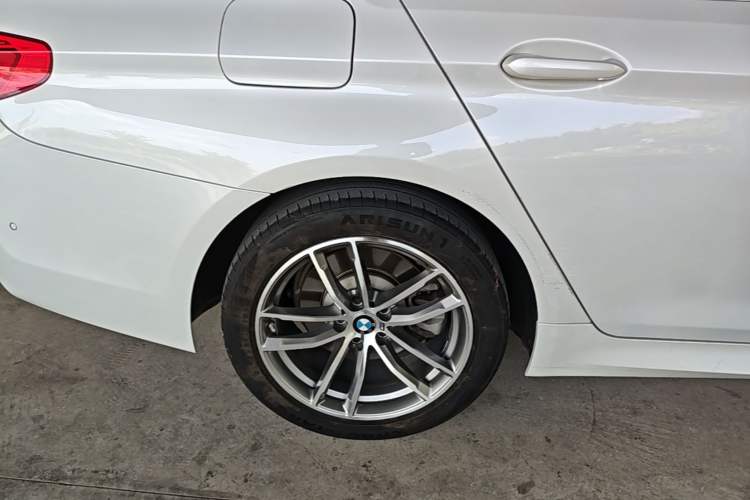 Used BMW 5 Series 2020 525Li M Sport Package Exterior 5