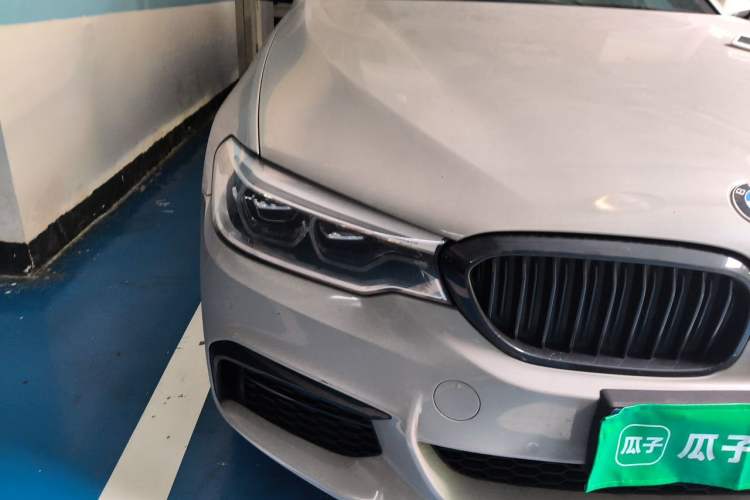 Used BMW 5 Series 2020 530Li Leading Model M Sport Package Exterior 6