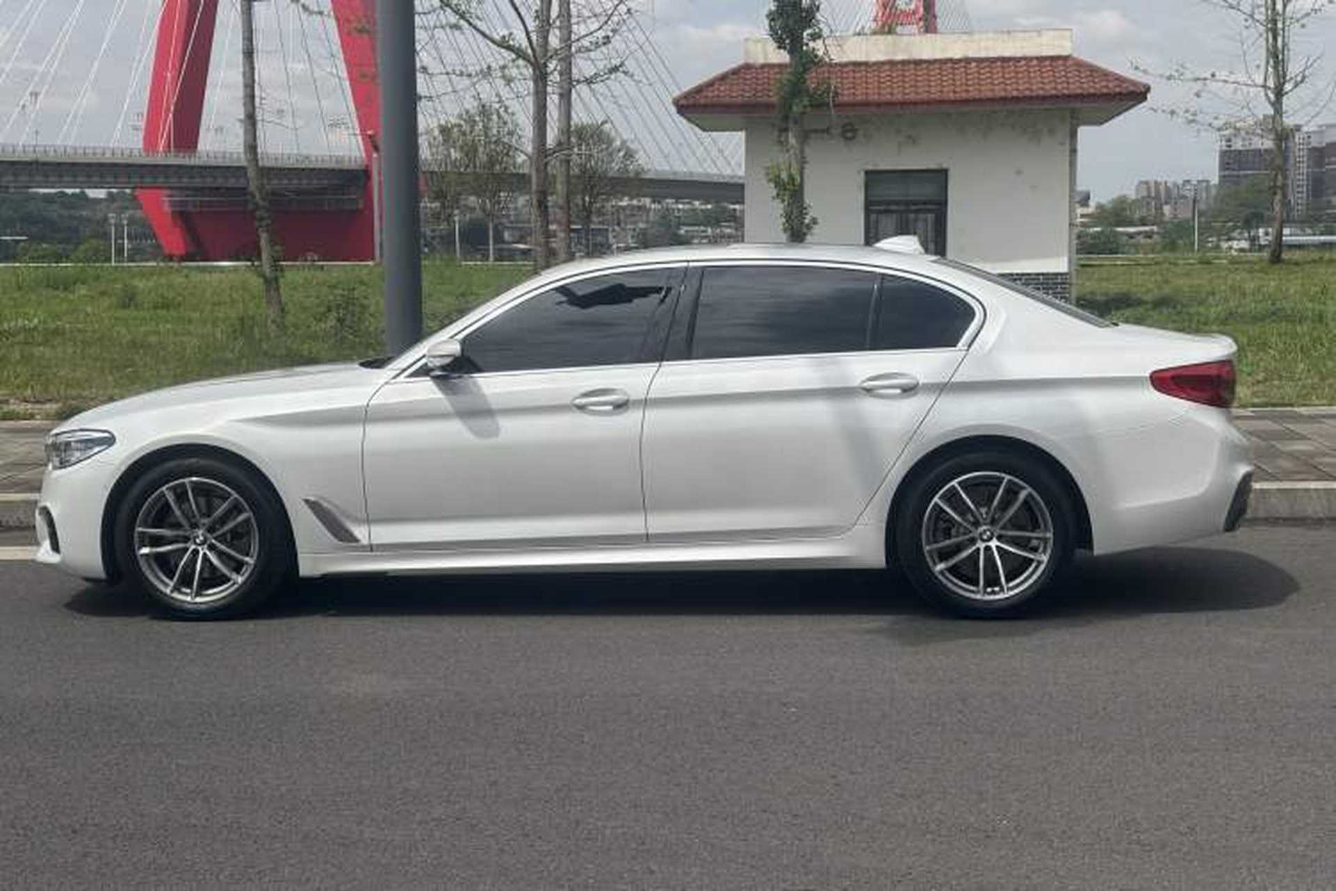 Used BMW 5 Series 2020 525Li M Sport Package Exterior 6