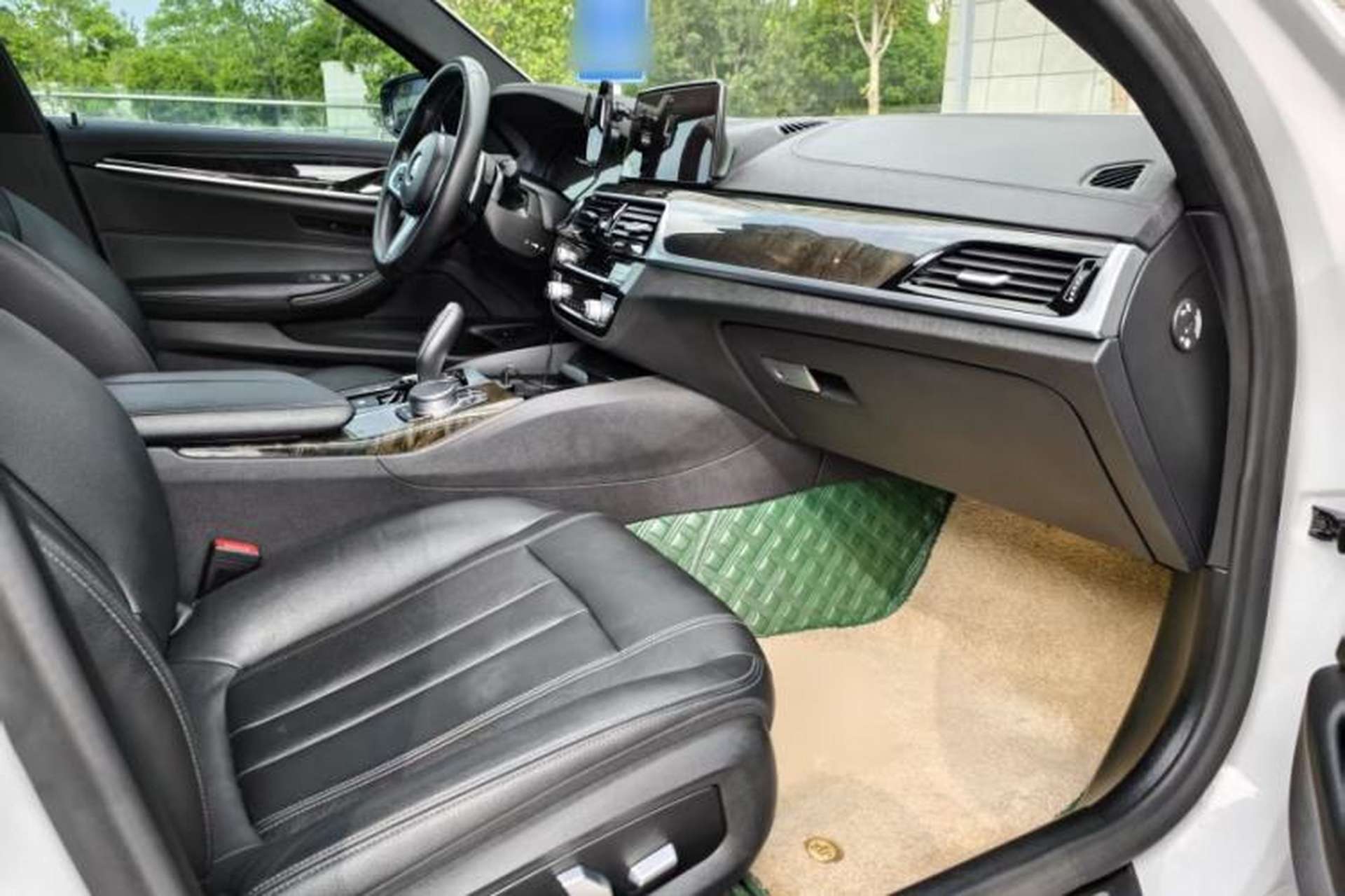 Used BMW 5 Series 2020 530Li Leading Model M Sport Package Exterior 7