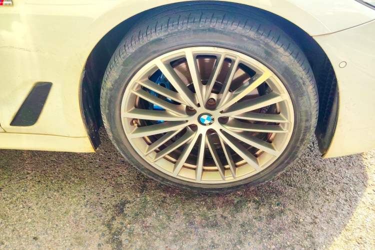 Used BMW 5 Series 2020 530i M Sport Package Exterior 7