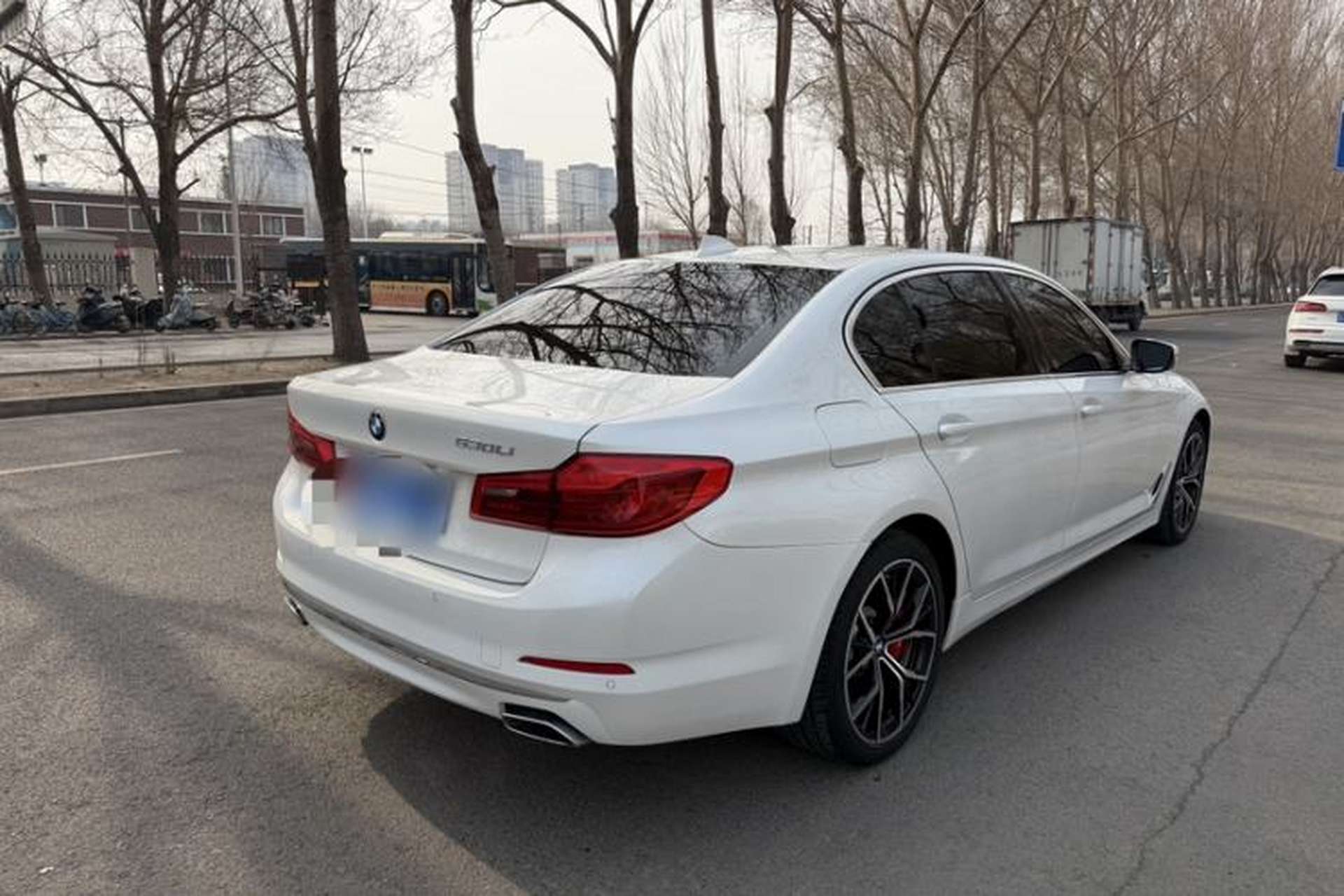 Used BMW 5 Series 2020 525Li Luxury Package Exterior 7