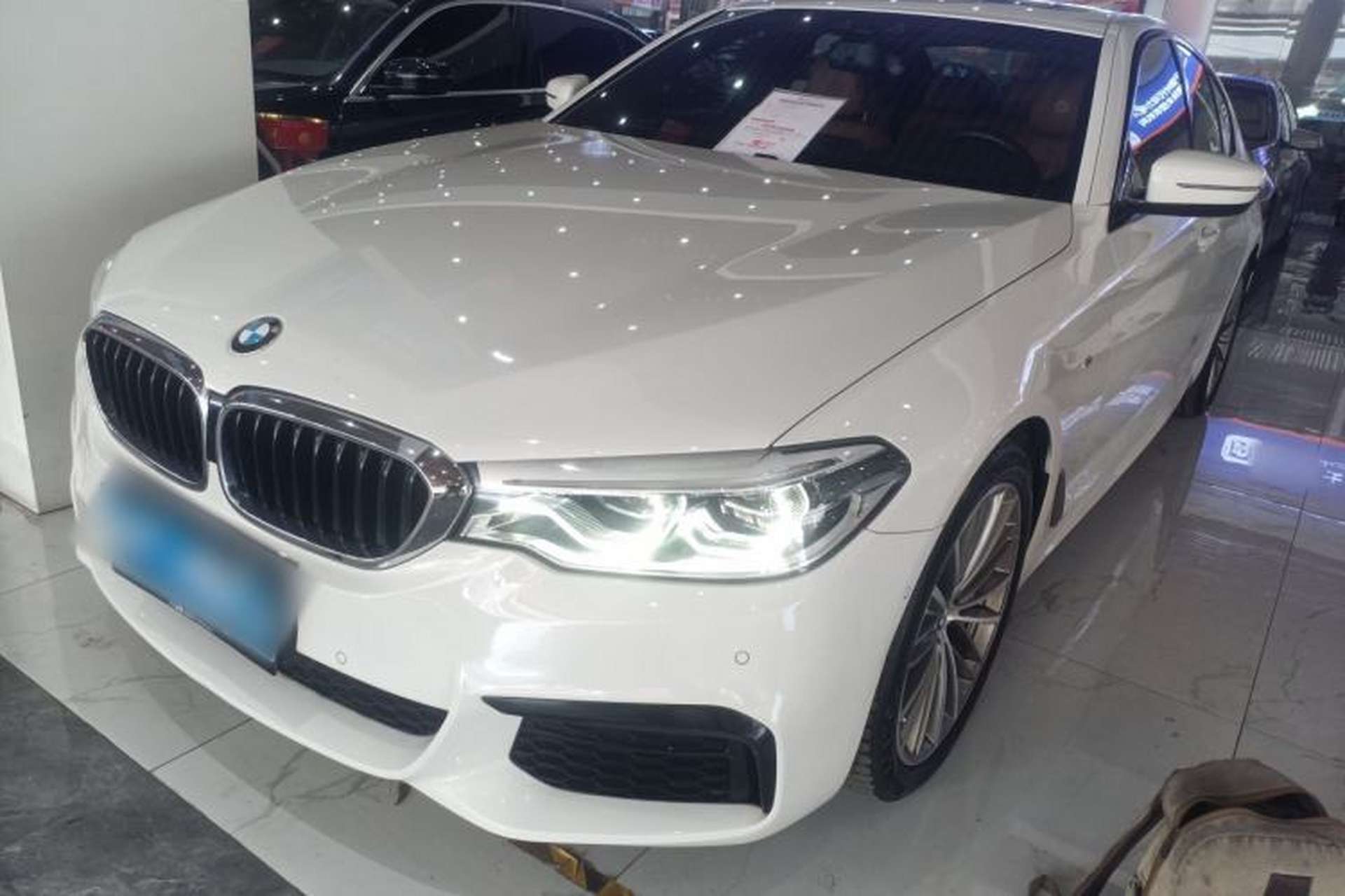 Used BMW 5 Series 2020 530i M Sport Package Front Left 45 Deg