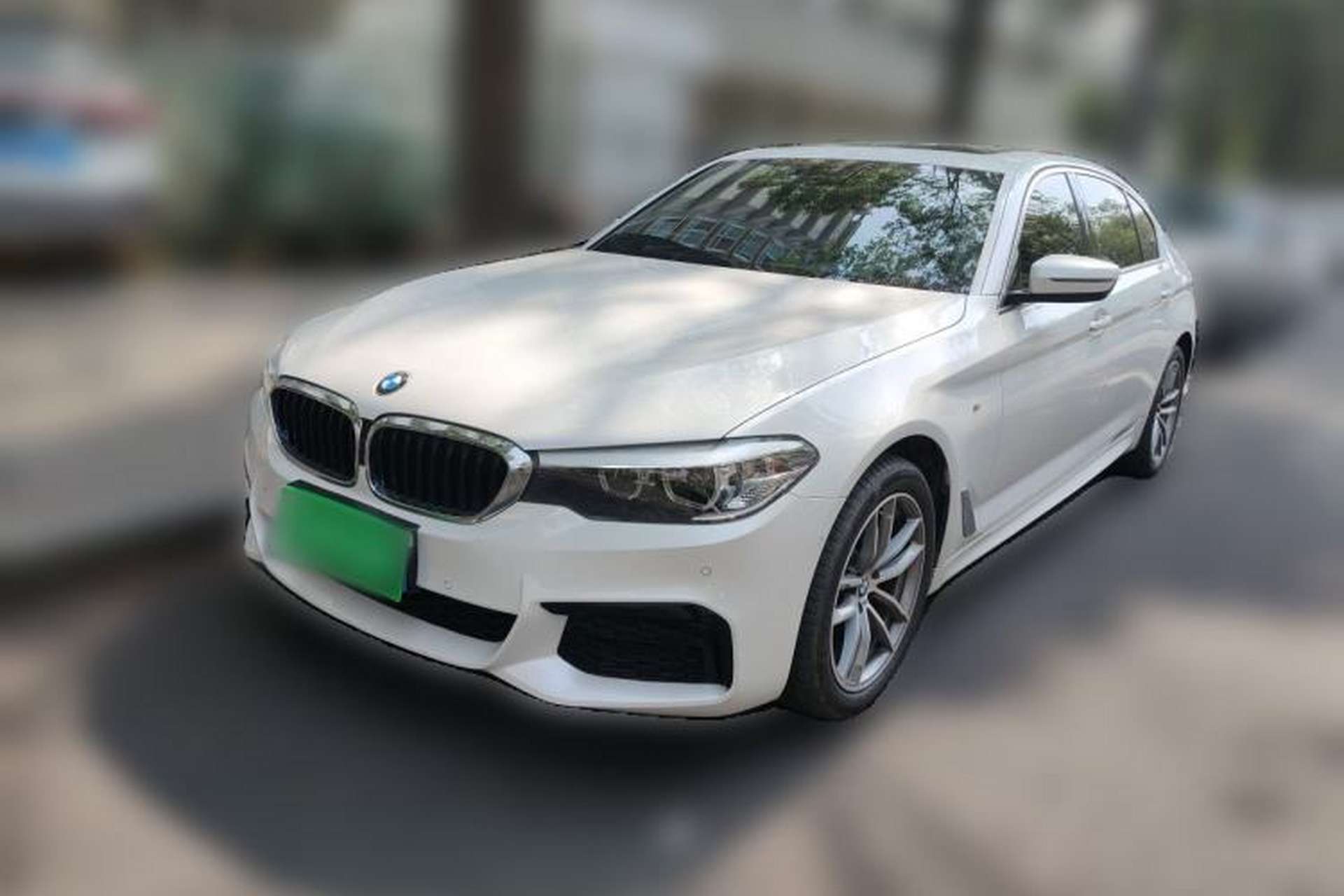 Used BMW 5 Series 2020 525Li M Sport Package Front Left 45 Deg