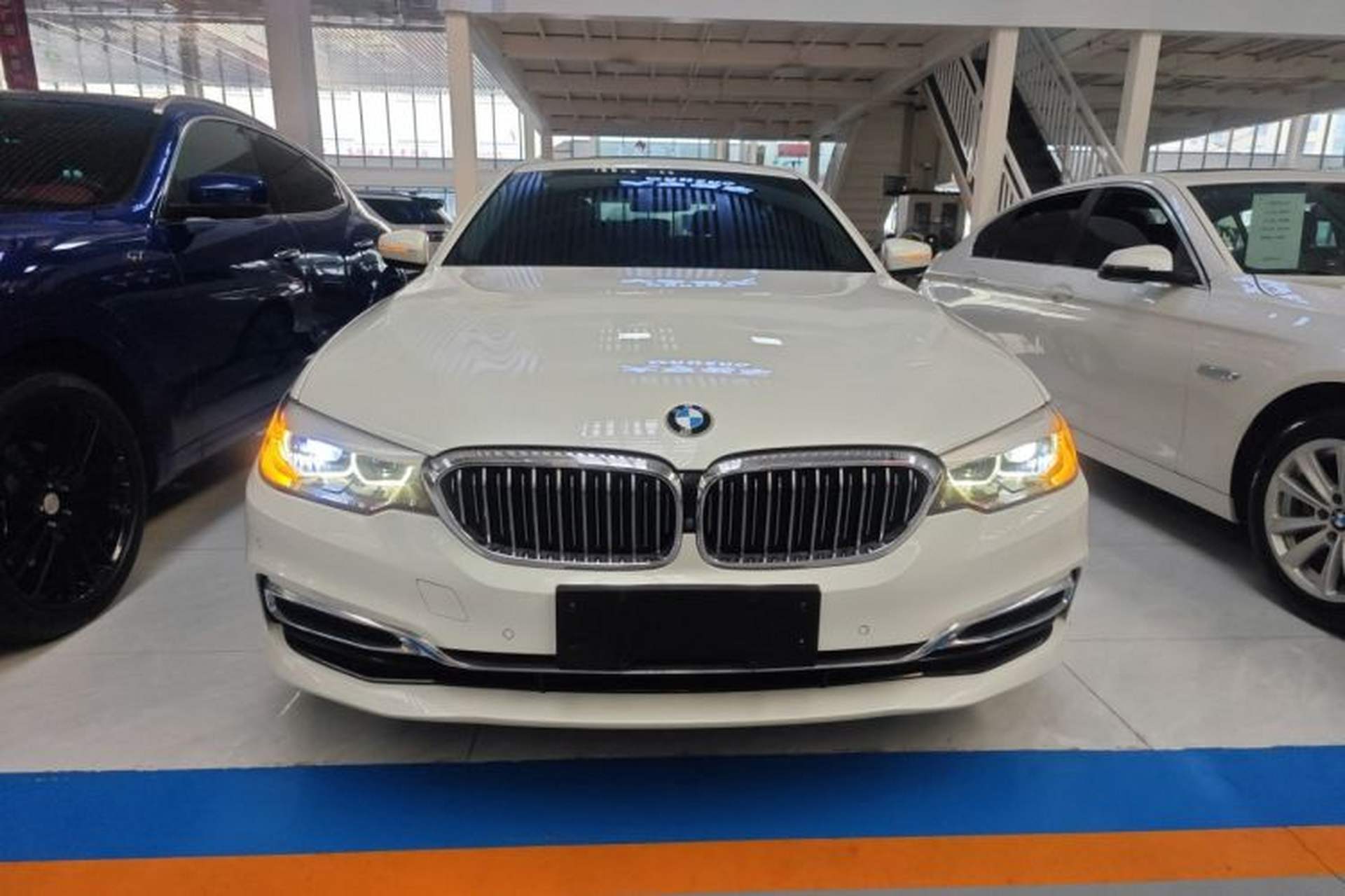 Used BMW 5 Series 2020 525Li Luxury Package Front