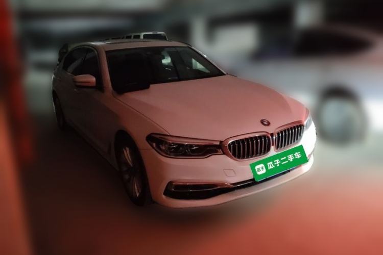 Used BMW 5 Series 2020 530Li Leading Edition Luxury Package Front Right 45 Deg