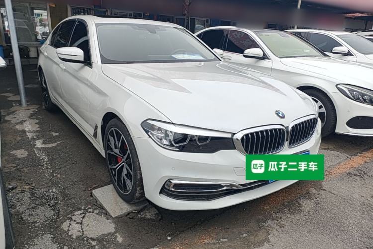 Used BMW 5 Series 2020 525Li Luxury Package Front Right 45 Deg
