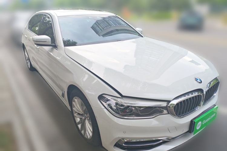 Used BMW 5 Series 2020 530Li Luxury Edition Premium Package Front Right 45 Deg