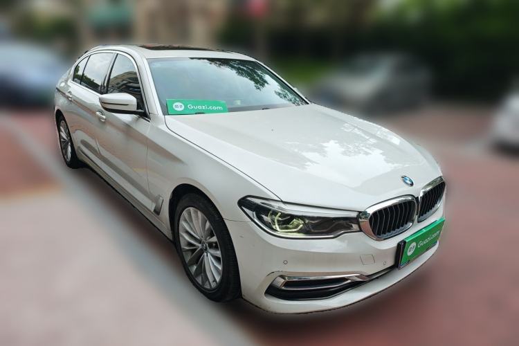 Used BMW 5 Series 2020 530Li Leading Edition Luxury Package Front Right 45 Deg