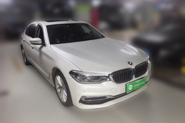 Used BMW 5 Series 2020 530Li Leading Edition Luxury Package Front Right 45 Deg