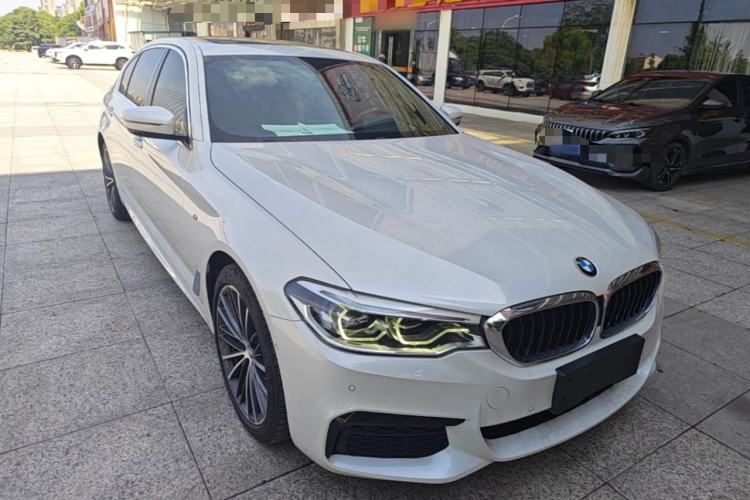 Used BMW 5 Series 2020 530Li Leading Model M Sport Package Front Right 45 Deg