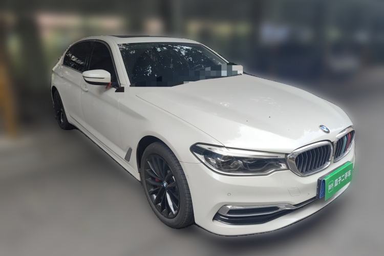 Used BMW 5 Series 2020 530Li Luxury Edition Premium Package Front Right 45 Deg