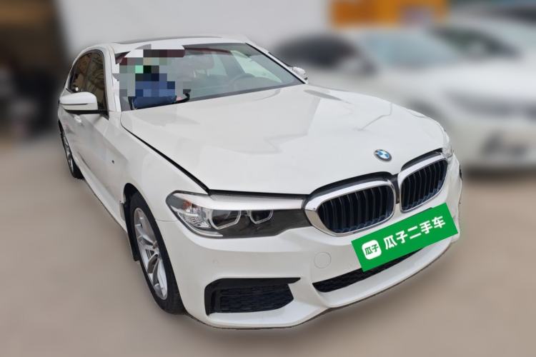 Used BMW 5 Series 2020 525Li M Sport Package Front Right 45 Deg