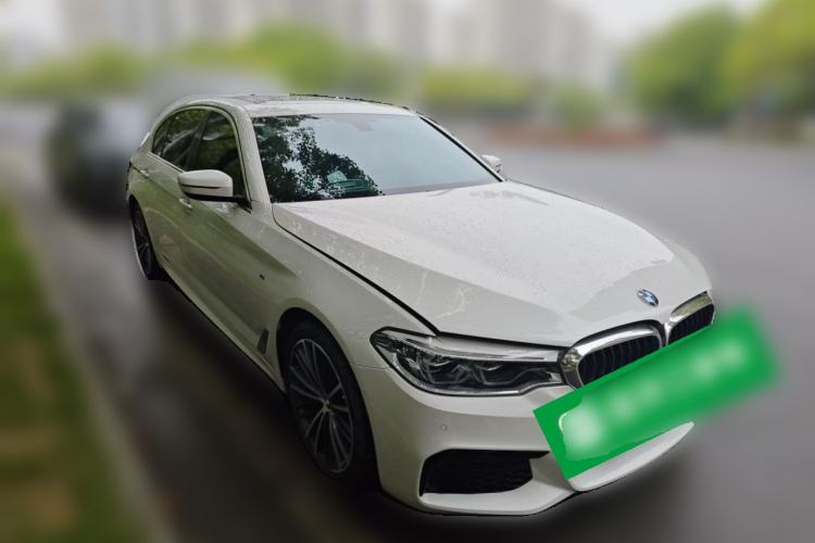 Used BMW 5 Series 2020 530Li Leading Model M Sport Package Front Right 45 Deg