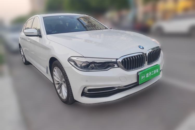 Used BMW 5 Series 2020 530Li xDrive Luxury Package Front Right 45 Deg