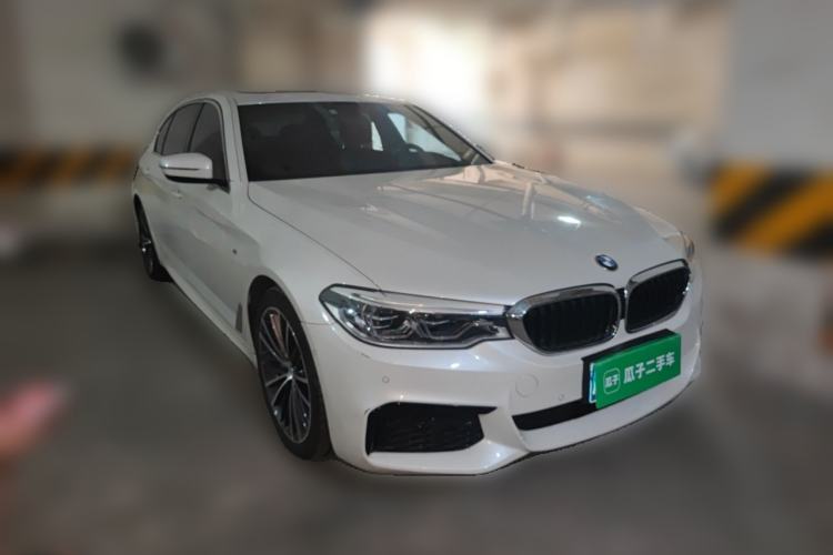 Used BMW 5 Series 2020 530Li Leading Model M Sport Package Front Right 45 Deg