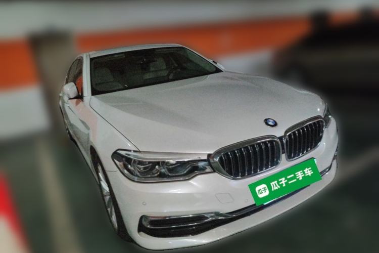 Used BMW 5 Series 2020 530Li Luxury Edition Premium Package Front Right 45 Deg