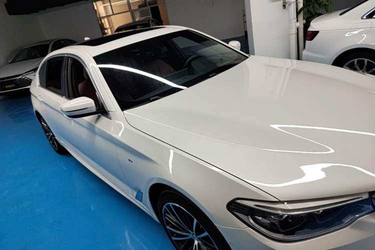 Used BMW 5 Series 2020 530Li xDrive M Sport Package Front Right 45 Deg