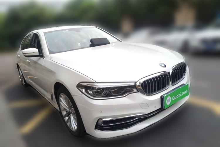 Used BMW 5 Series 2020 530Li Leading Edition Luxury Package Front Right 45 Deg