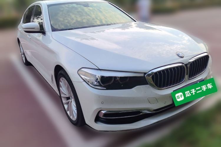 Used BMW 5 Series 2020 525Li Luxury Package Front Right 45 Deg