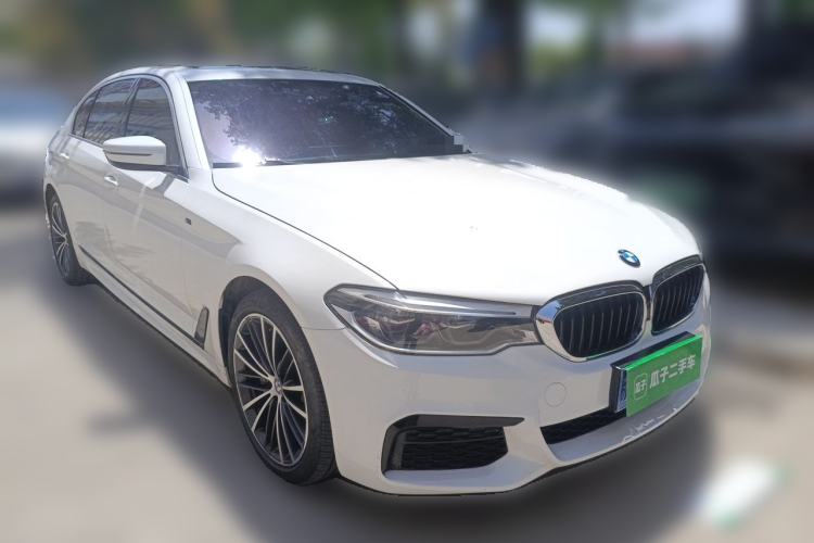 Used BMW 5 Series 2020 530Li Leading Model M Sport Package Front Right 45 Deg