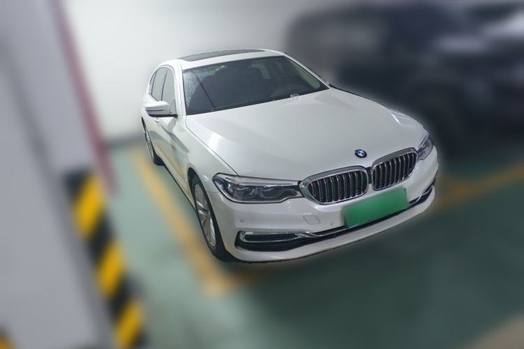 Used BMW 5 Series 2020 530Li Luxury Edition Premium Package Front Right 45 Deg