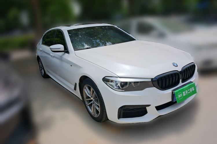 Used BMW 5 Series 2020 525Li M Sport Package Front Right 45 Deg