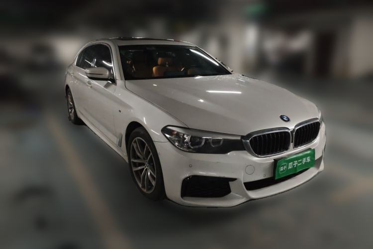 Used BMW 5 Series 2020 525Li M Sport Package Front Right 45 Deg